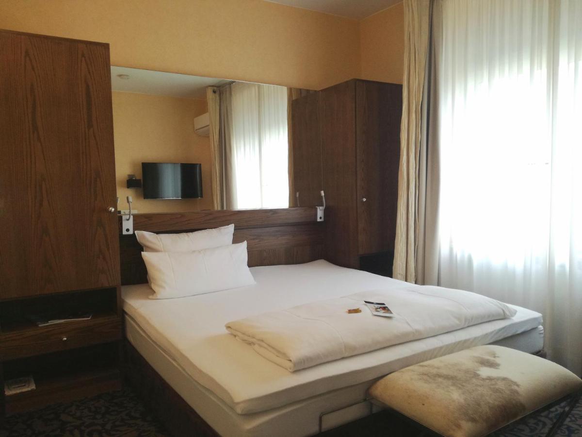 Top Hotel Kraemer Κόμπλεντς Εξωτερικό φωτογραφία